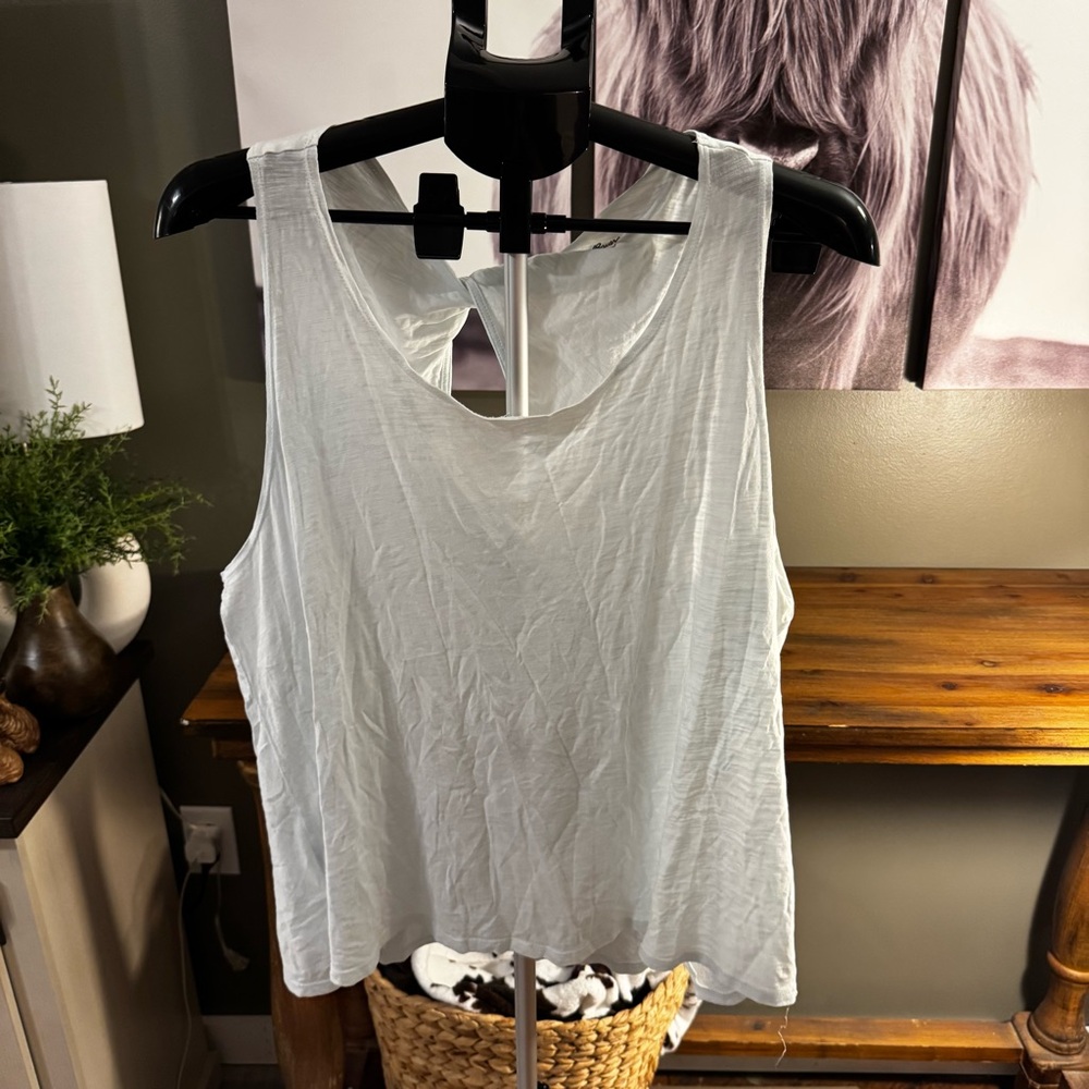 Eddie Bauer Off White/Blue Twist Back Tank